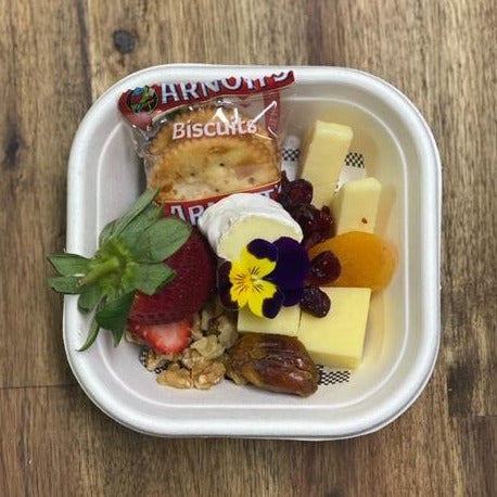 Cheese Box w/ Crackers (Individuals) / Dietary Alternatives Available